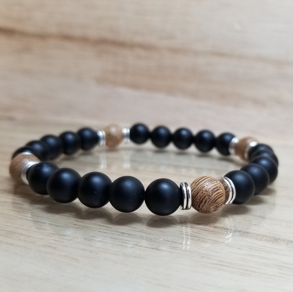 Black Onyx & Wood Grain Beaded Gemstone Bracelet - Picture 3 of 8